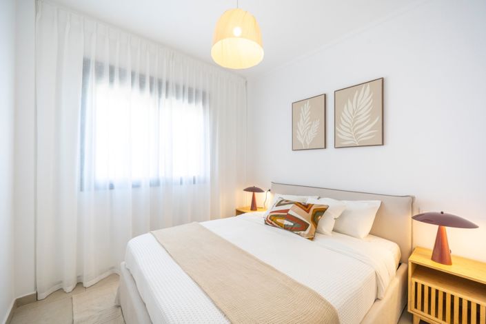 Image No.22-2 Bed Property for sale