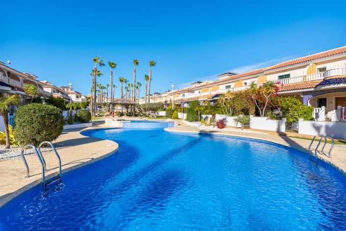 Image No.40-2 Bed Property for sale