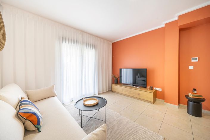 Image No.7-2 Bed Property for sale