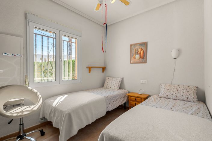 Image No.15-2 Bed Villa for sale