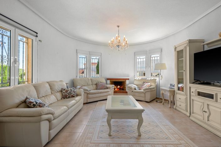 Image No.2-2 Bed Villa for sale