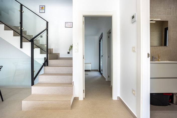 Image No.17-4 Bed Villa for sale