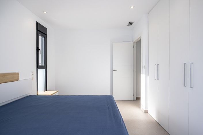 Image No.38-4 Bed Villa for sale