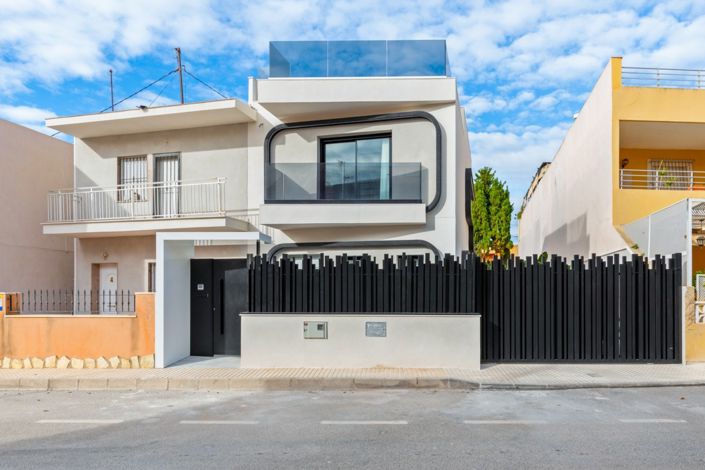 Image No.5-4 Bed Villa for sale