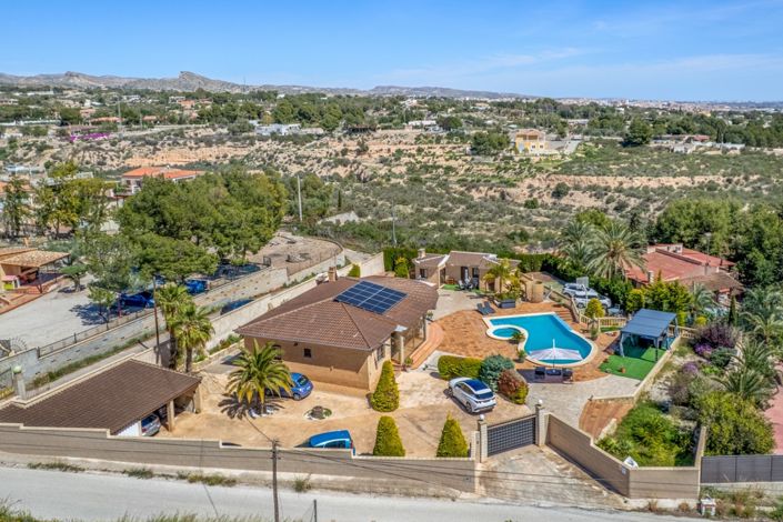 Image No.2-Propriété de 5 chambres à vendre à Crevillente