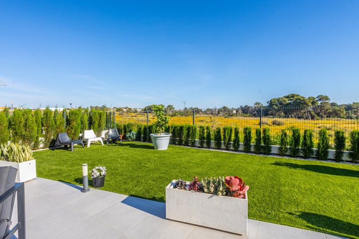 Image No.27-2 Bed Property for sale