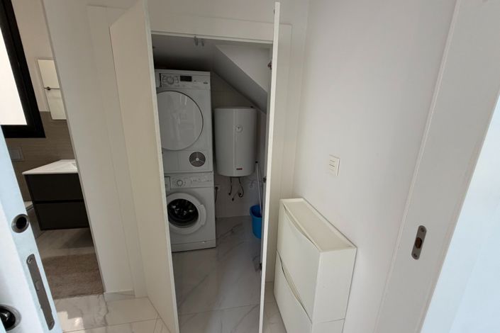 Image No.12-3 Bed Villa for sale