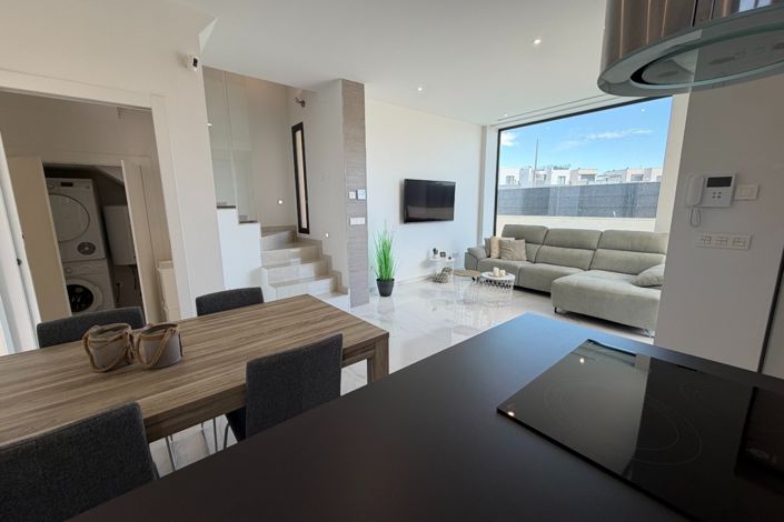 Image No.7-3 Bed Villa for sale