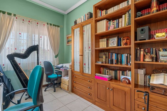 Image No.23-6 Bed Villa for sale