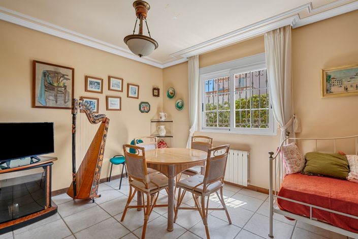 Image No.33-6 Bed Villa for sale