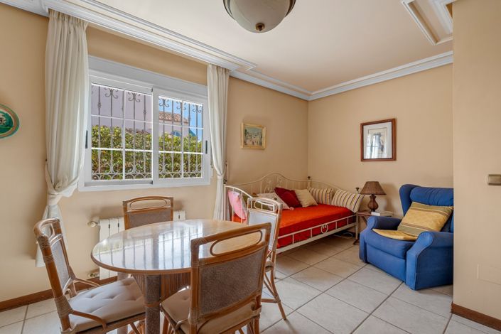 Image No.34-6 Bed Villa for sale