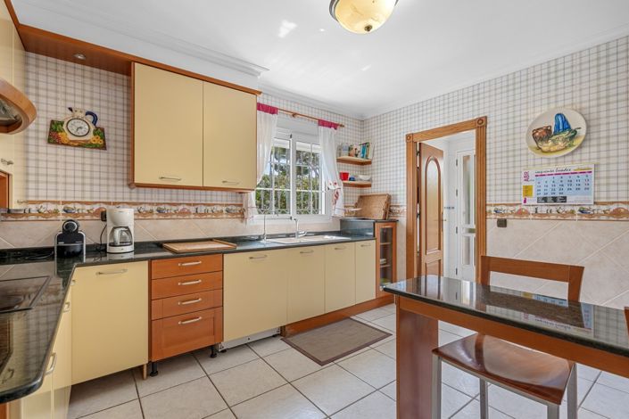 Image No.35-6 Bed Villa for sale