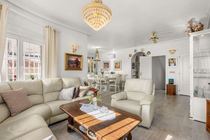 Image No.9-3 Bed Villa for sale