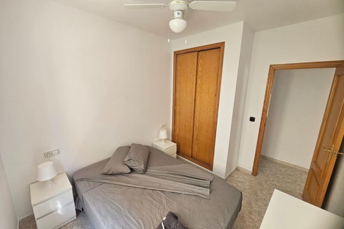 Image No.7-2 Bed Property for sale