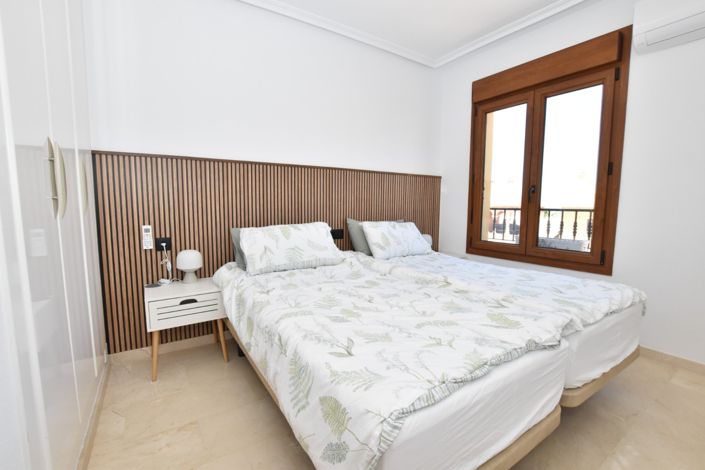Image No.26-2 Bed Property for sale