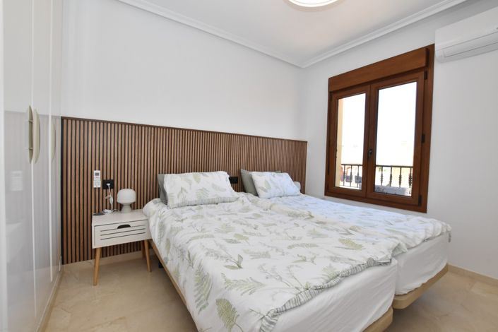 Image No.27-2 Bed Property for sale