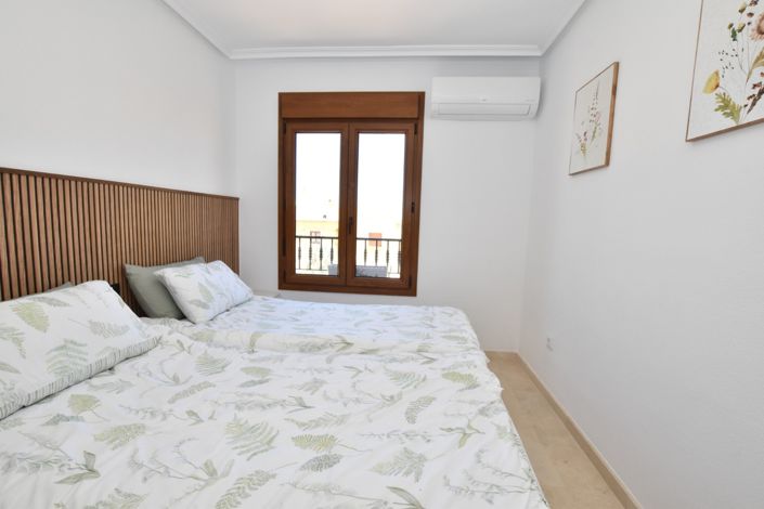 Image No.30-2 Bed Property for sale