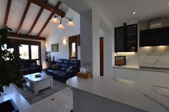 Image No.17-3 Bed Villa for sale