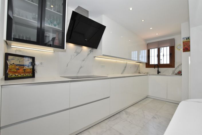 Image No.20-3 Bed Villa for sale