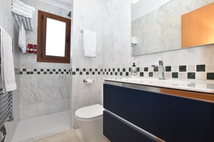 Image No.35-3 Bed Villa for sale
