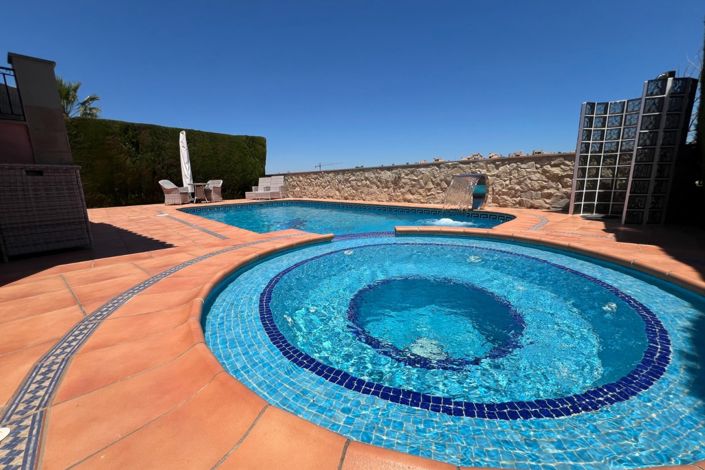 Image No.42-3 Bed Villa for sale