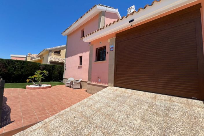Image No.46-3 Bed Villa for sale