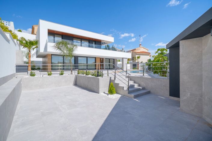 Image No.4-4 Bed Villa for sale