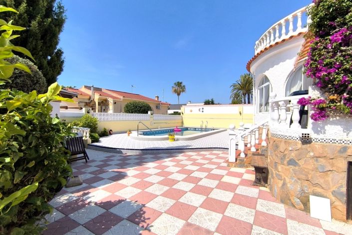 Image No.18-2 Bed Villa for sale