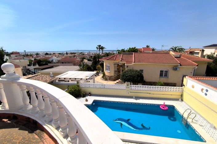 Image No.25-2 Bed Villa for sale