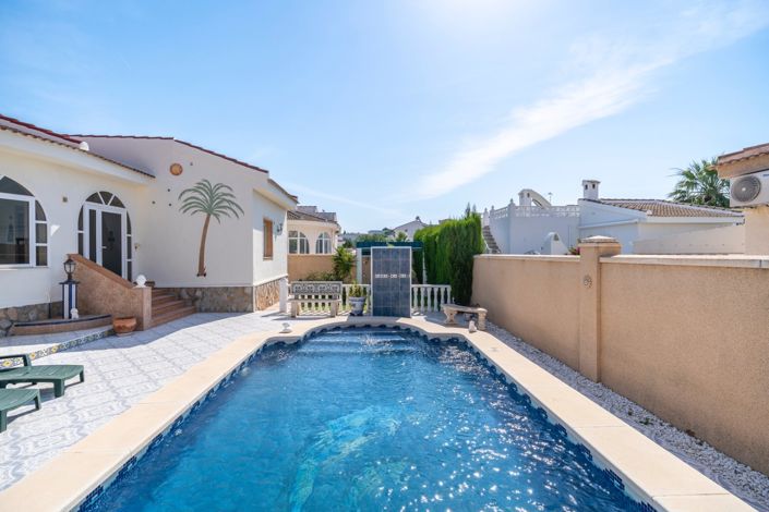 Image No.24-3 Bed Villa for sale