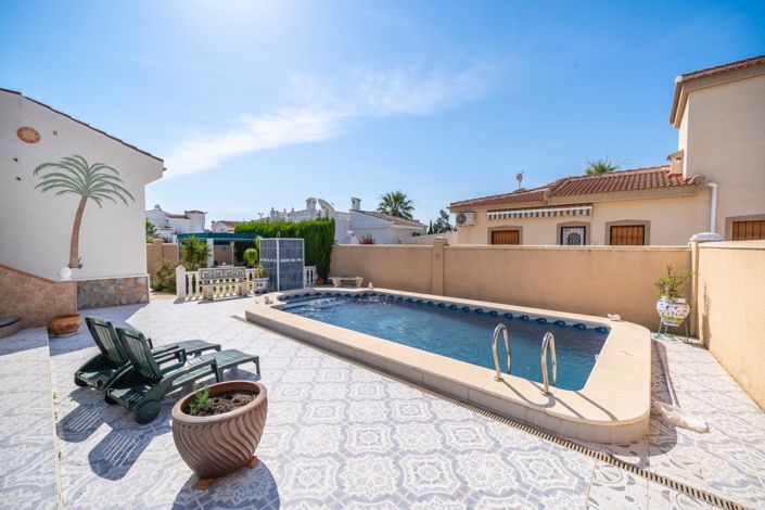 Image No.25-3 Bed Villa for sale
