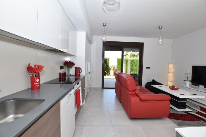 Image No.10-2 Bed Property for sale