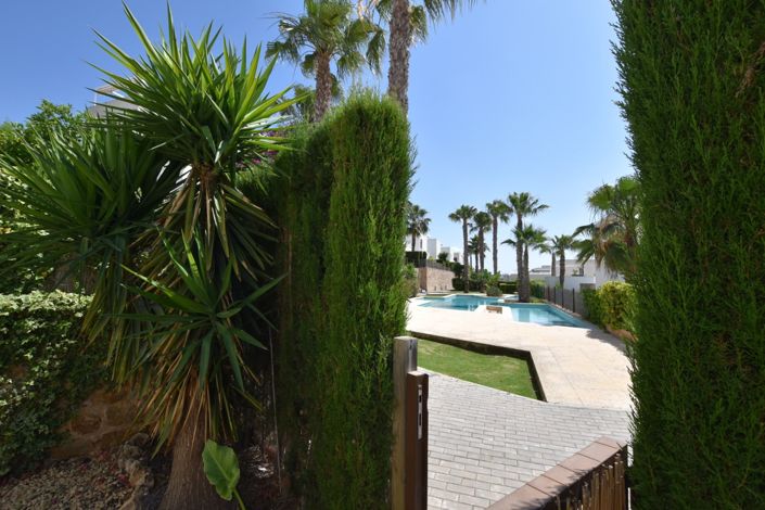 Image No.41-2 Bed Property for sale