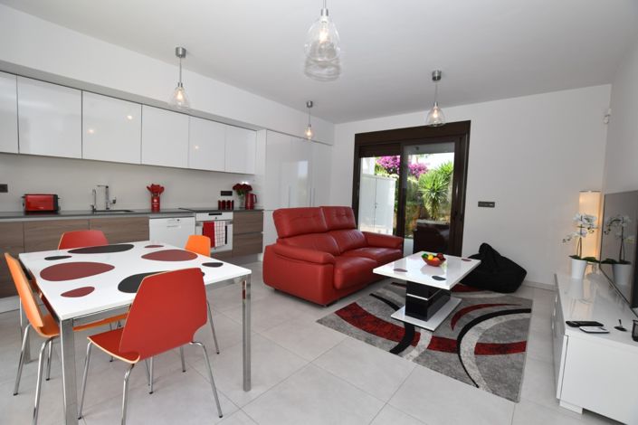 Image No.7-2 Bed Property for sale