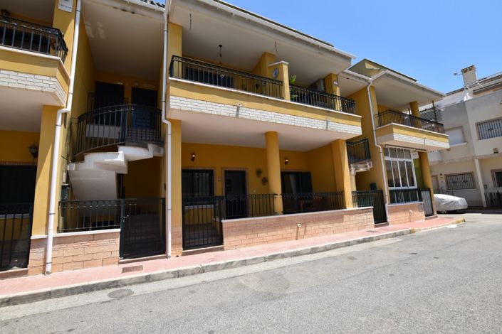 Image No.3-3 Bed Property for sale