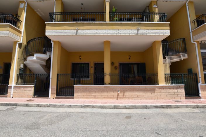 Image No.21-3 Bed Property for sale
