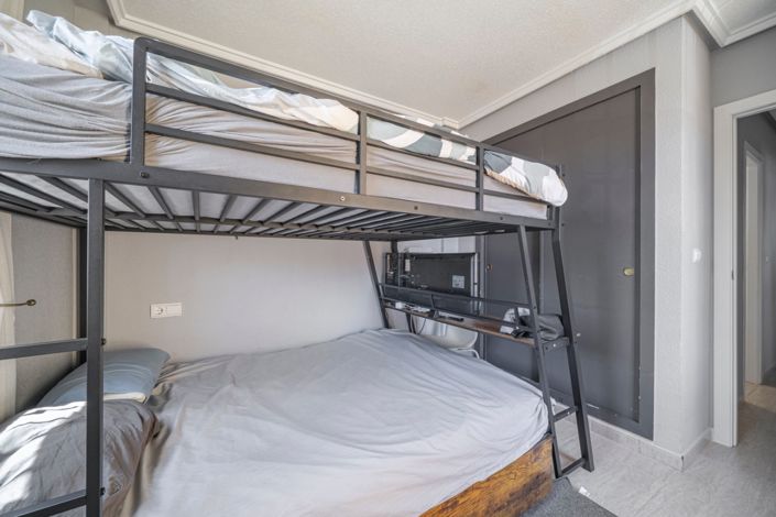 Image No.25-3 Bed Quad for sale