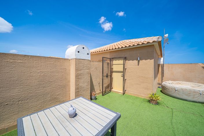 Image No.29-3 Bed Quad for sale