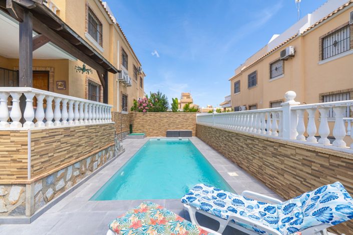 Image No.4-3 Bed Quad for sale