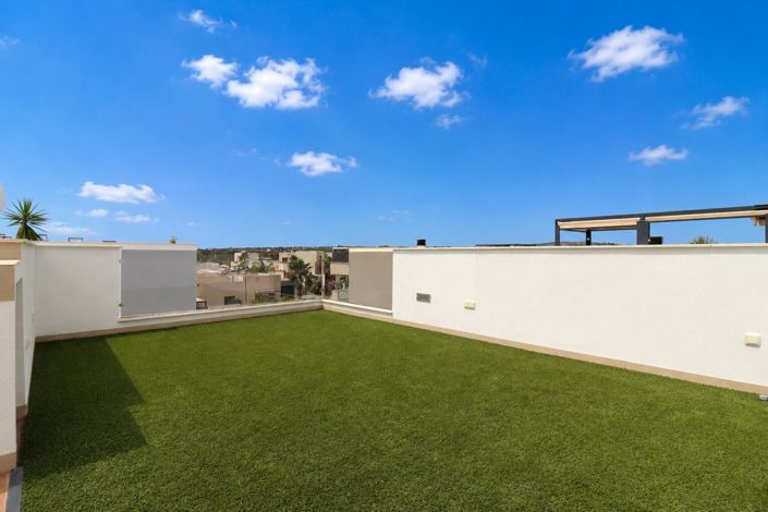 Image No.20-3 Bed Villa for sale