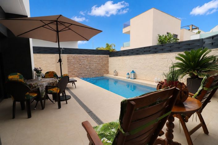 Image No.21-3 Bed Villa for sale