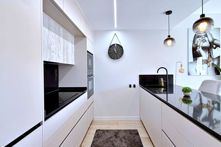 Image No.16-2 Bed Property for sale