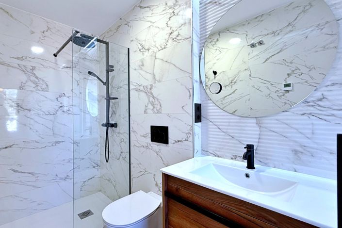 Image No.26-2 Bed Property for sale