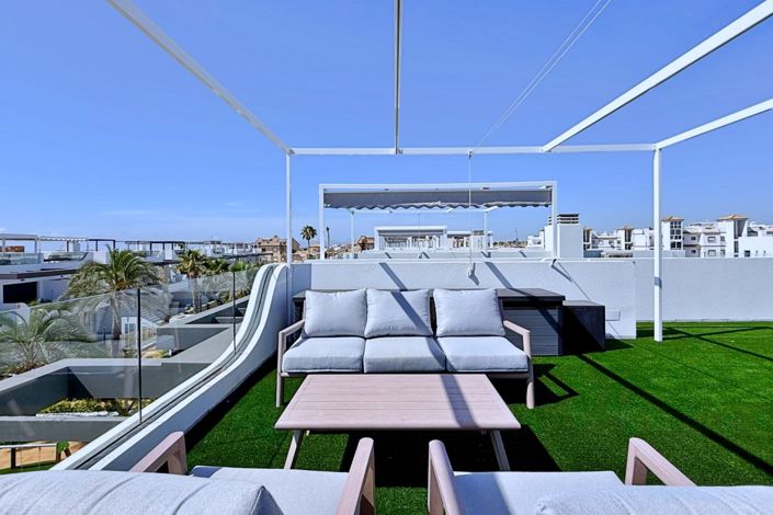 Image No.30-2 Bed Property for sale