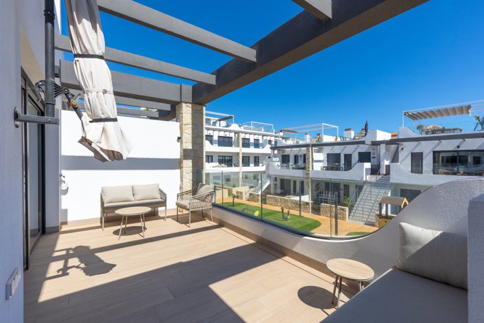 Image No.4-2 Bed Property for sale