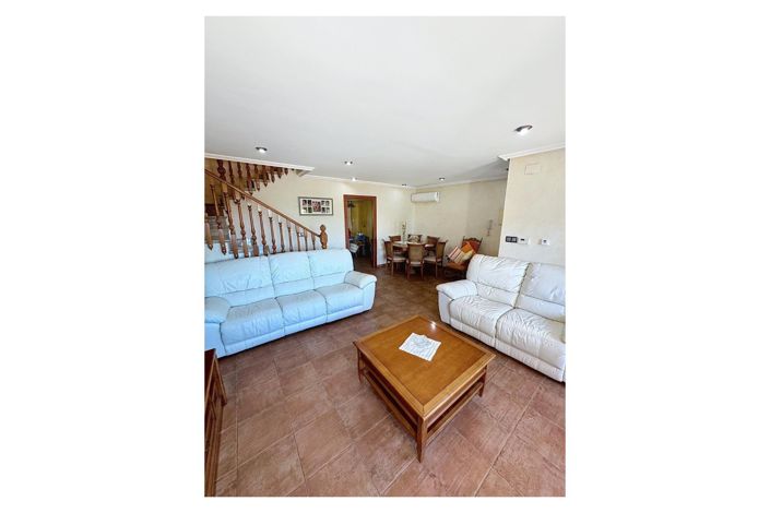 Image No.3-3 Bed Townhouse for sale