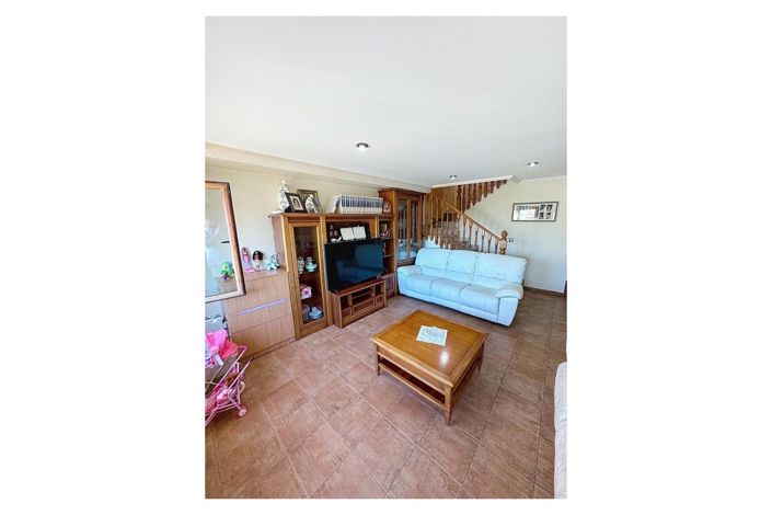 Image No.4-3 Bed Townhouse for sale