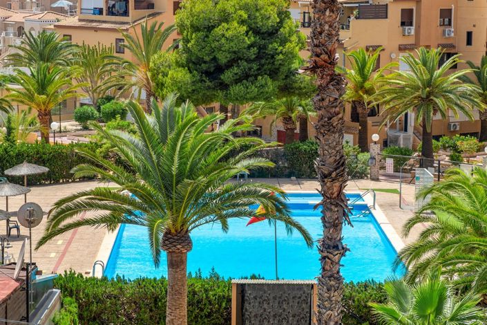 Image No.27-2 Bed Property for sale