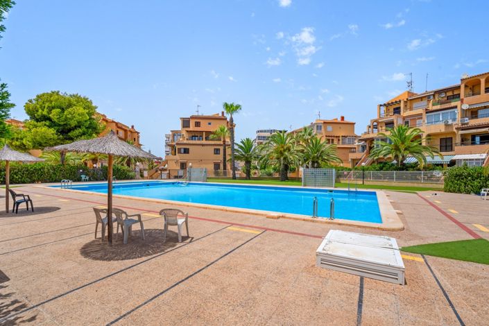 Image No.31-2 Bed Property for sale
