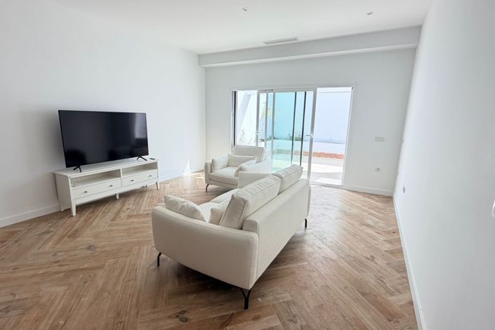 Image No.5-3 Bed Townhouse for sale